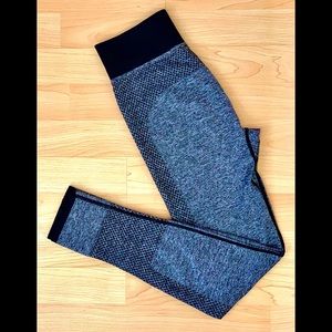 Black/Grey Gym Leggings 🏋🏻🤸🏻‍♂️